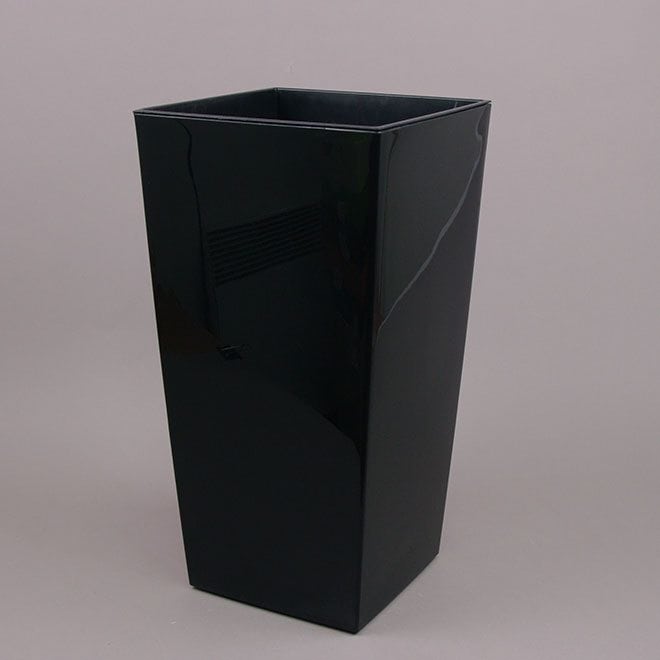 Кашпо с внутренней вставкой Lamela Finezja.Текстура Глянец. Цвет -  черный 400 