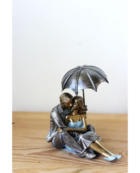 Декоративна фігурка "Пара під парасолькою" (18 см)